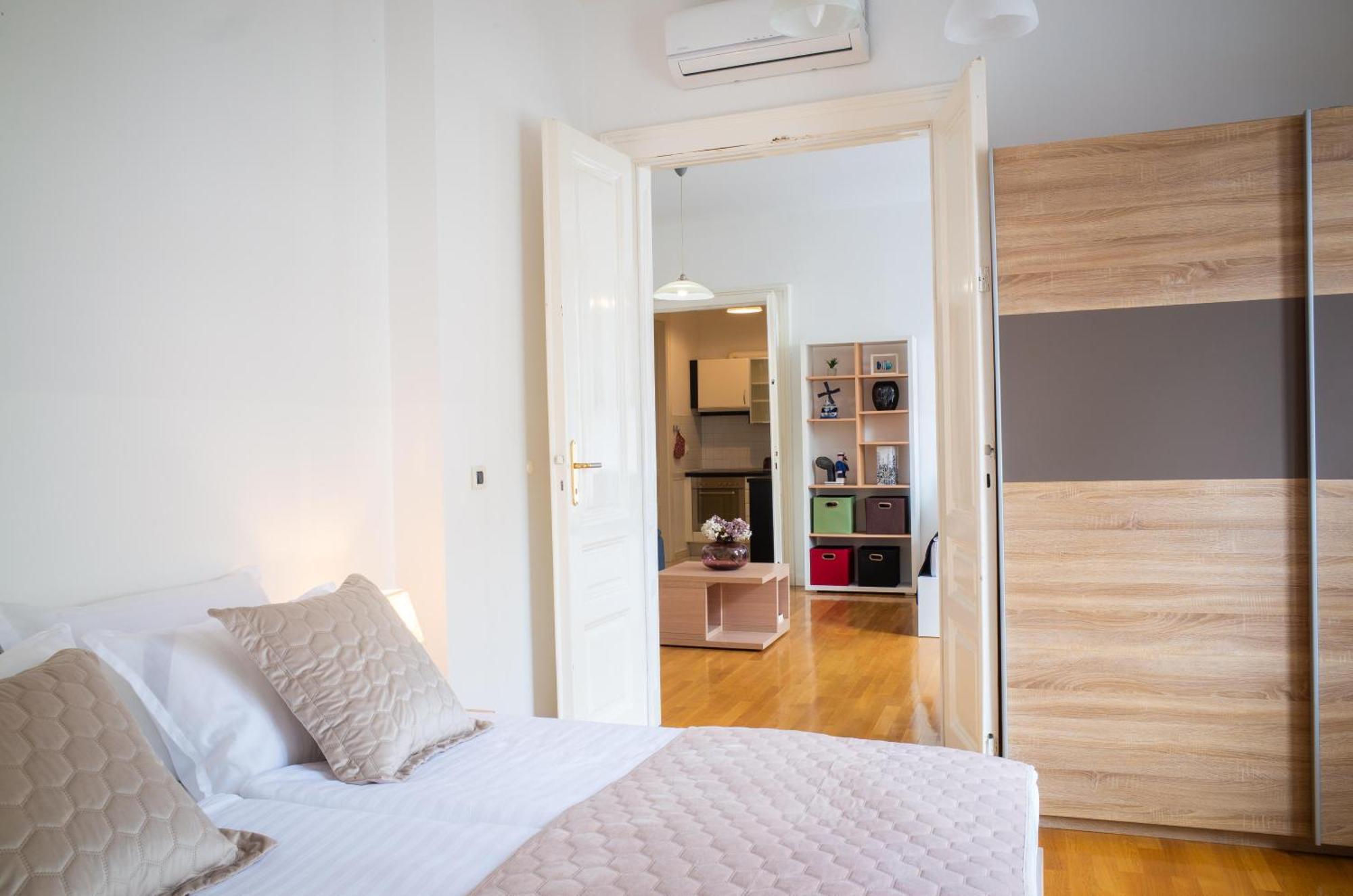 זאגרב Apartment Korina - City Center מראה חיצוני תמונה