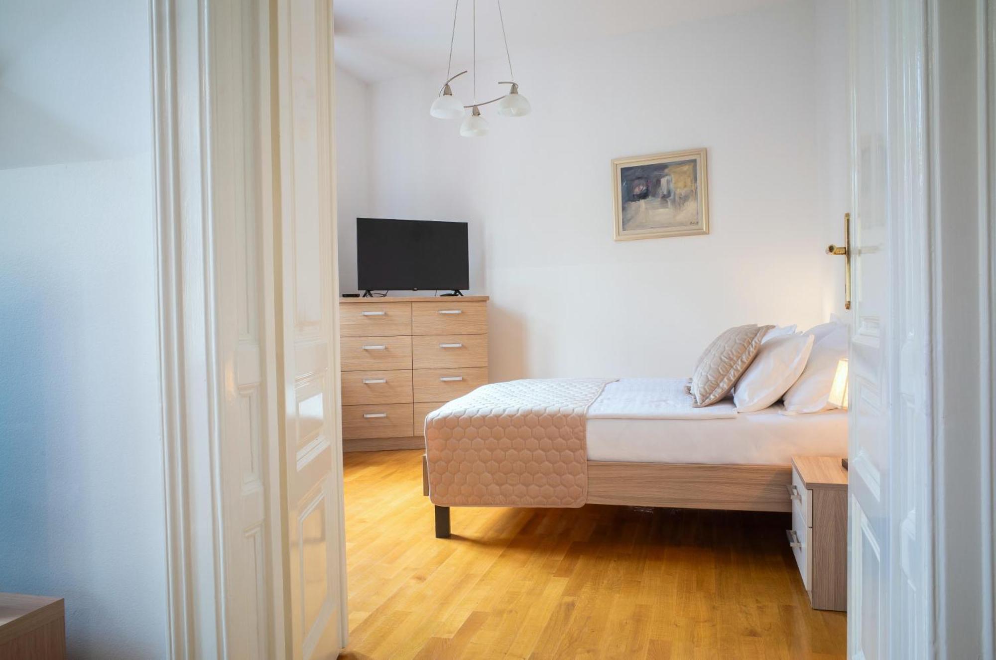 זאגרב Apartment Korina - City Center מראה חיצוני תמונה